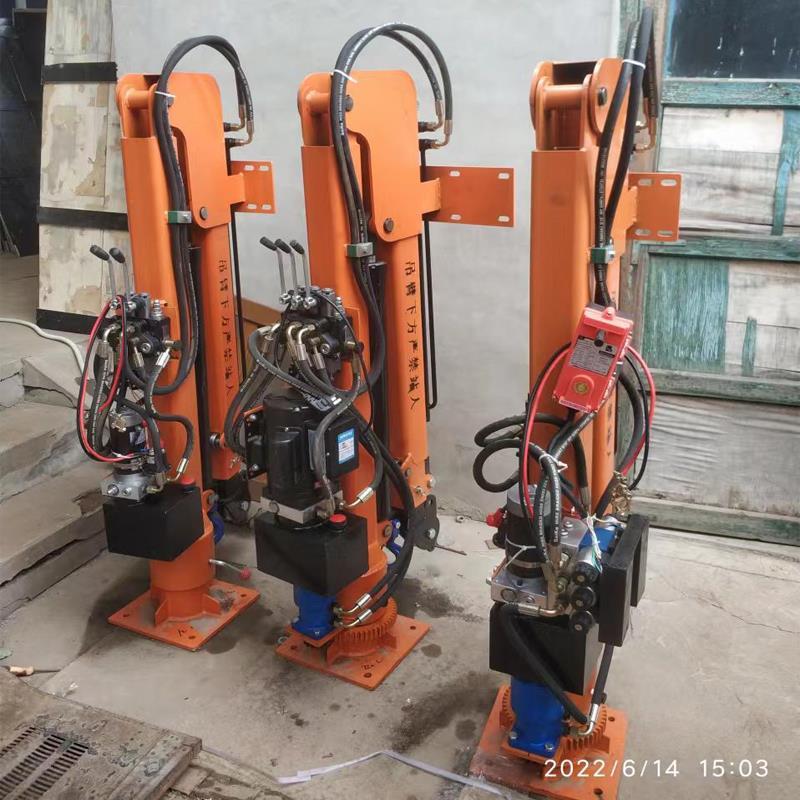 南宫市重汽蓝牌随车吊 3.2吨 国六动力强 液压驱动 农用自卸起重机